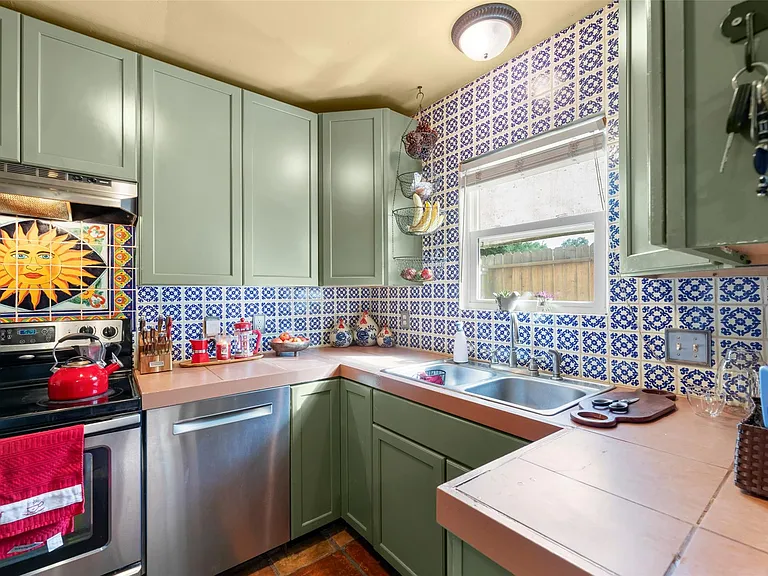 11710 Southlake Dr #51 — Photo 15