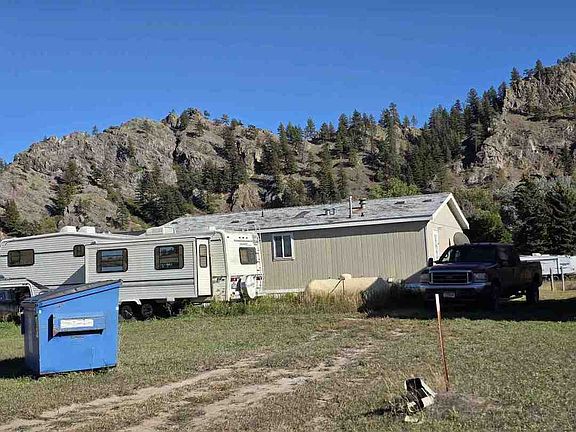 3rd image of 256 Cooper Dr