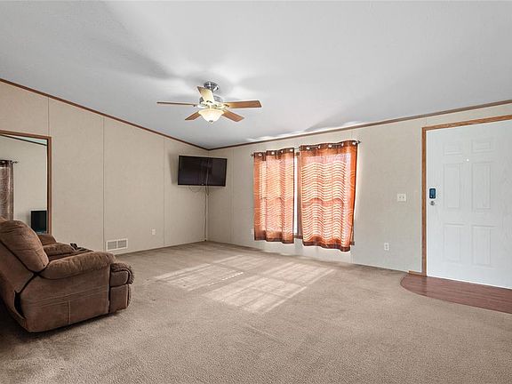 5th image of 2900 Anshultz Rd