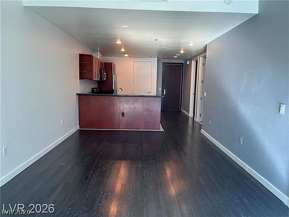 5th image of 4575 Dean Martin Dr Unit 1011