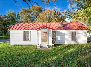 813 W Delaware St, Jay, OK 74346