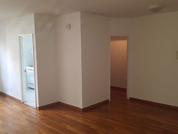 4th image of 330 W 55th St APT 5A