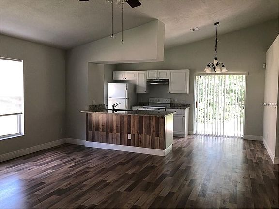 2nd image of 13735 Glasser Ave