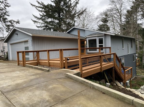 0bd 1ba — 2754 NE Reef Ave