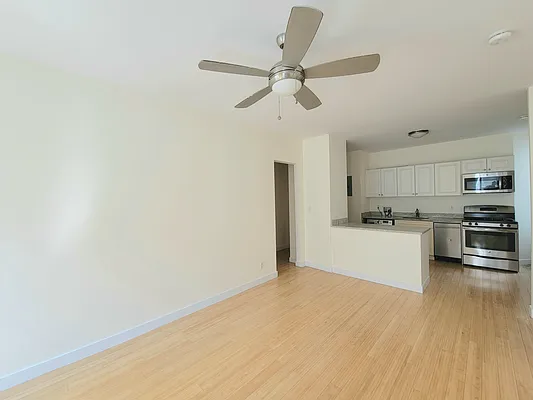 Rented by AZ REALTY NYC LLC | media 2