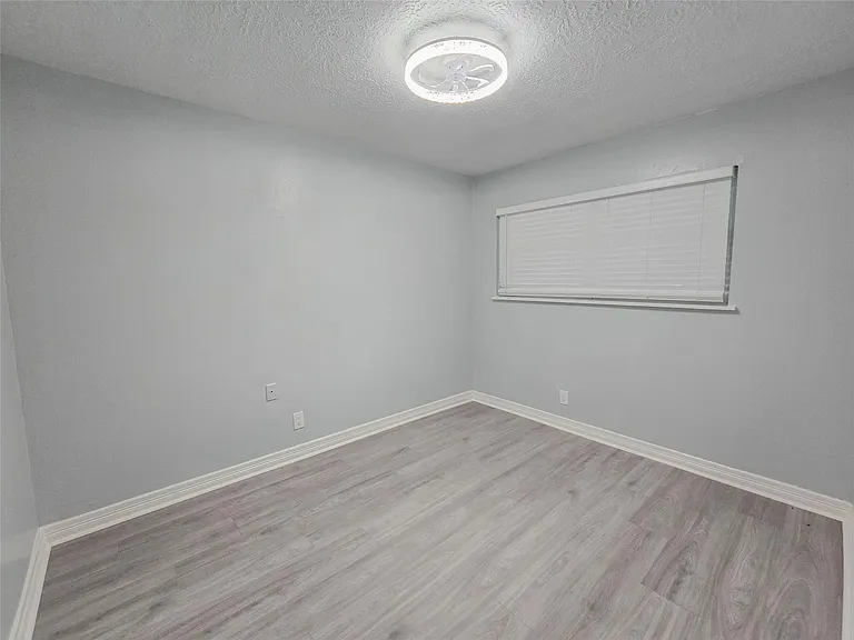 7007 Bellaire Blvd — Photo 12