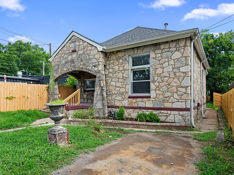 6 Green St — Photo 3