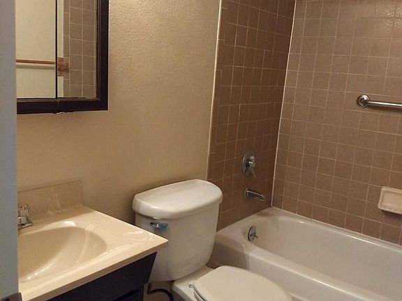 4th image of 3507 E Sunnyside Dr