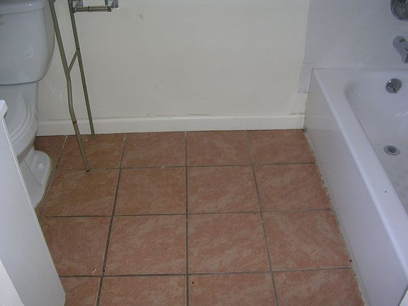 5th image of 601 Chestnut Ave APT 1