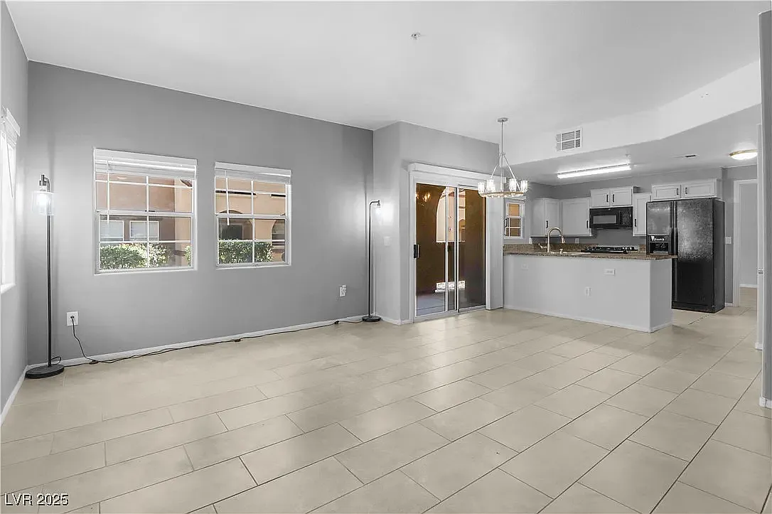 2 bed, 1116 sqft, $1,750 — Photo 4