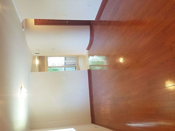 5th image of 6660 Avenue