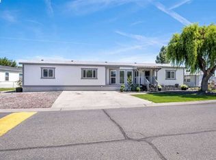 183 Bitterroot Dr, Richland, WA 99352