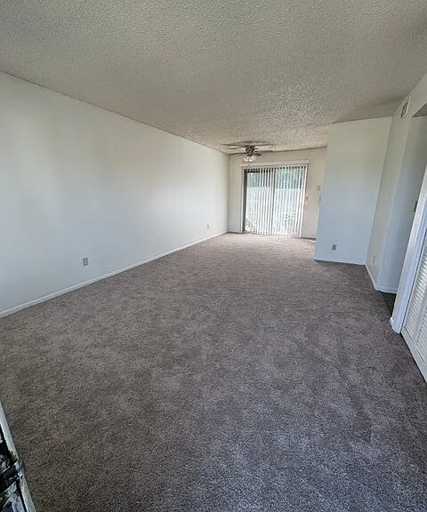 6832 W Par Ln #3 — Photo 3