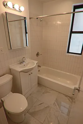 Rented by PMG Real Estate  | media 21