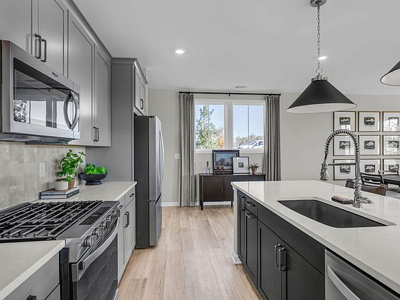 7th image of this home