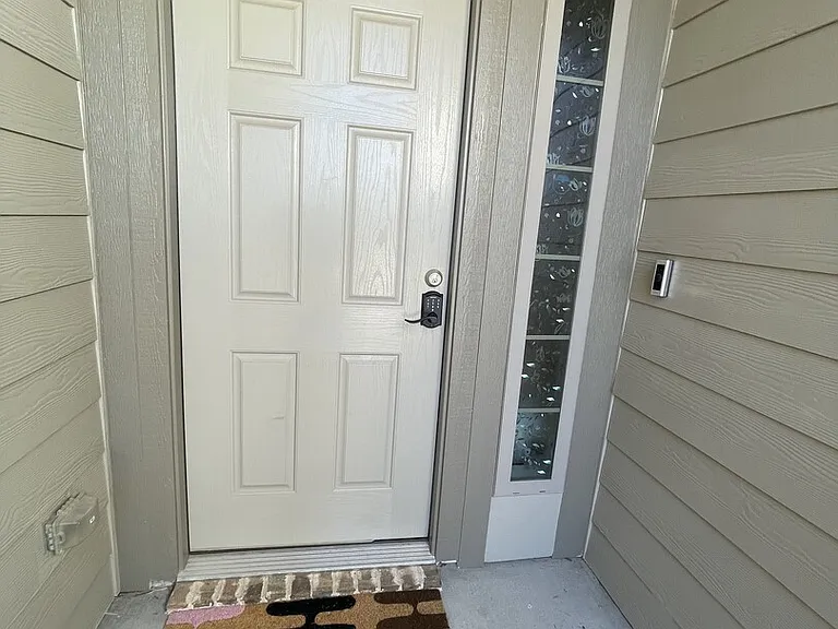 Aurora Grove Bnd — Photo 17