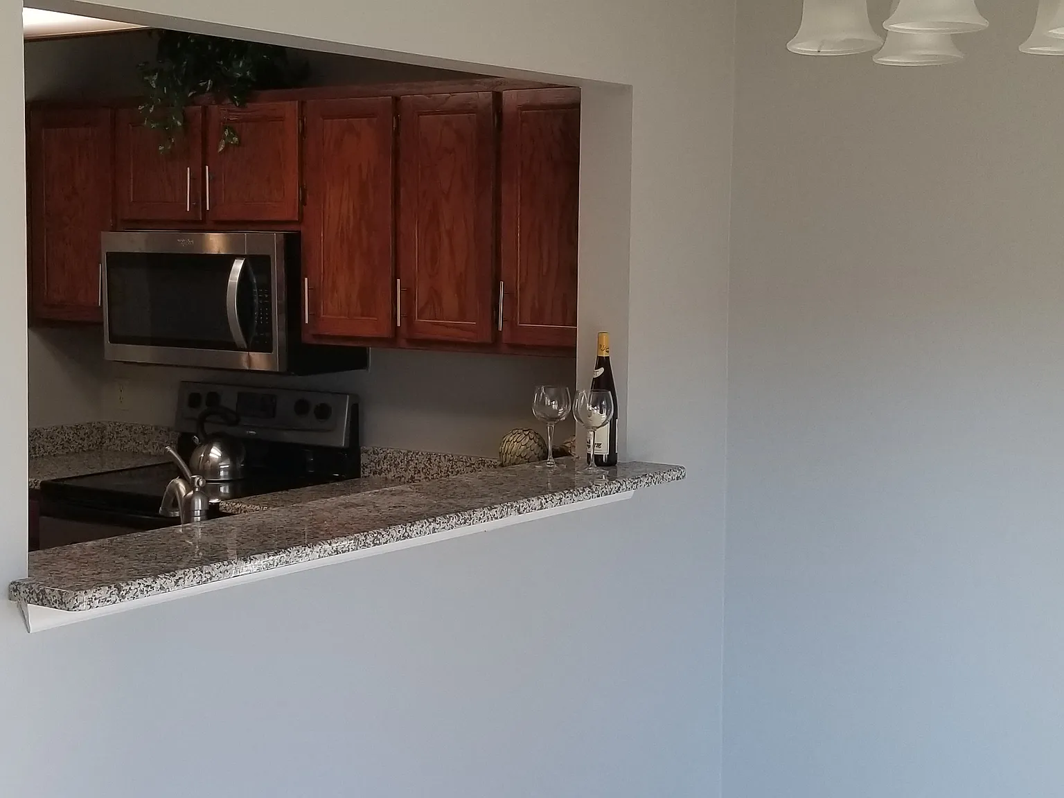 2 bed, 1064 sqft, $1,800 — Photo 3
