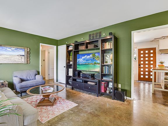 3rd image of 1615 Corona Dr