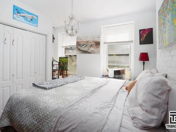 437 East 80th Street image 1 of 5