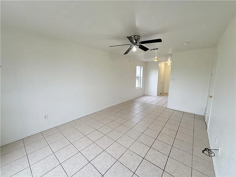 1210 Industrial Blvd #A — Photo 2