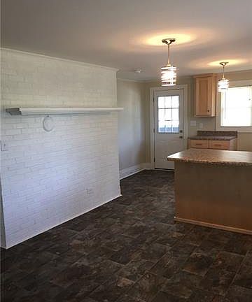 4th image of 2736 Fairwood Dr SE