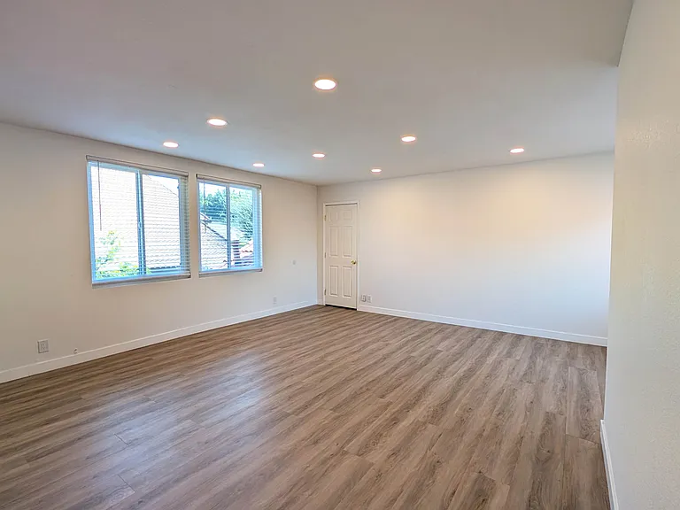 705 Lone Eagle Rd — Photo 18