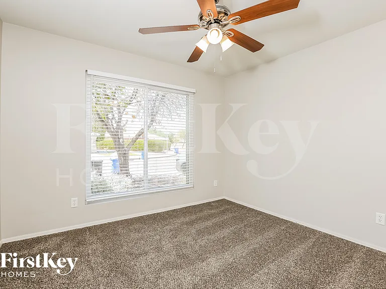 4116 E Tanglewood Dr — Photo 13