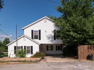 649 W 9th St, Washington, MO 63090