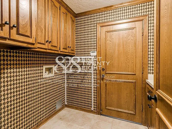 3723 Barwick Ct — Photo 55