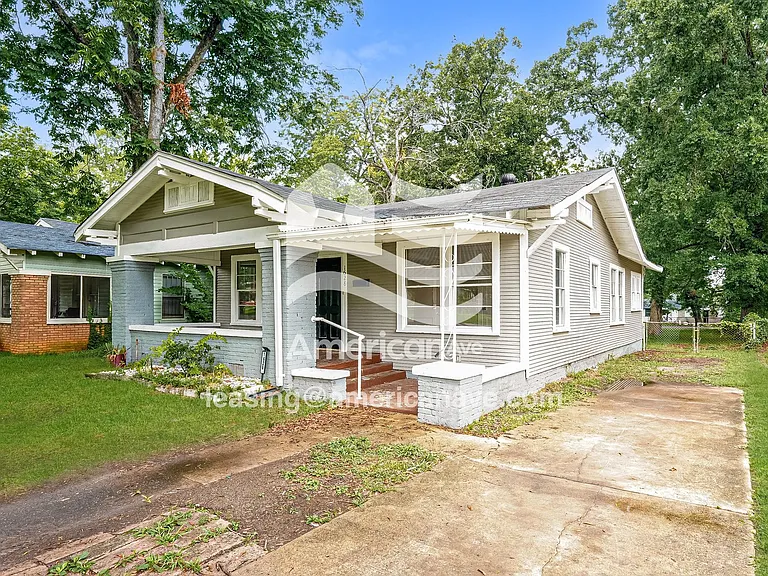 1443306_002_front_view_2.jpg