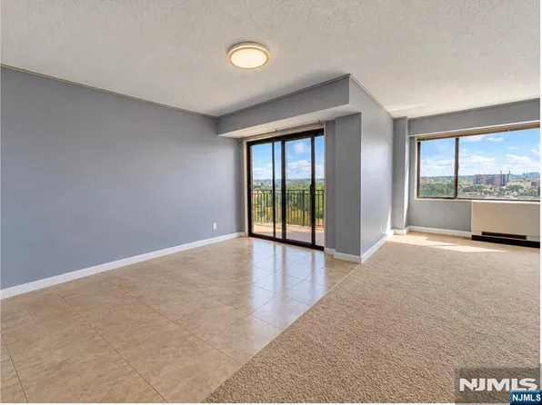 150 Overlook Avenue #8D, Hackensack, NJ 07601