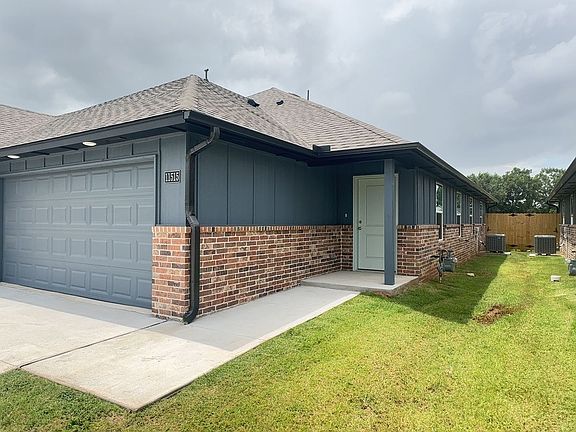 2nd image of 11515 University Dr