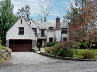 9 West Dr, Larchmont, NY 10538
