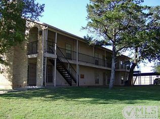 1301 Cates St APT 202, Bridgeport, TX 76426