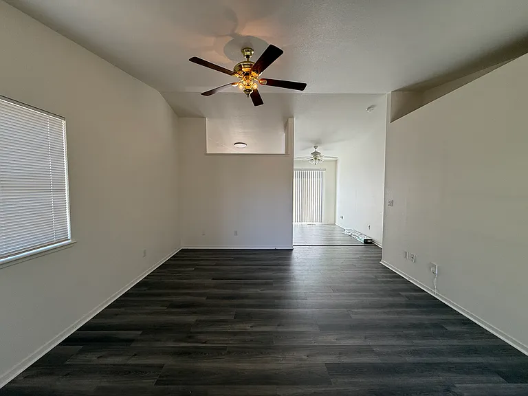 6408 Aleut Ct — Photo 2