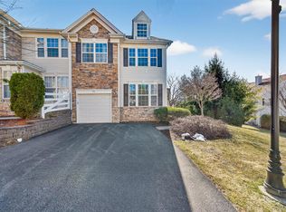 83 Barr Lane, Monroe, NY 10950