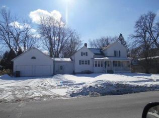 224 E Pearl St, Seymour, WI 54165