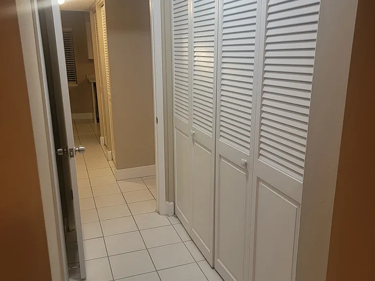 6301 Newtown Cir #A2 — Photo 11