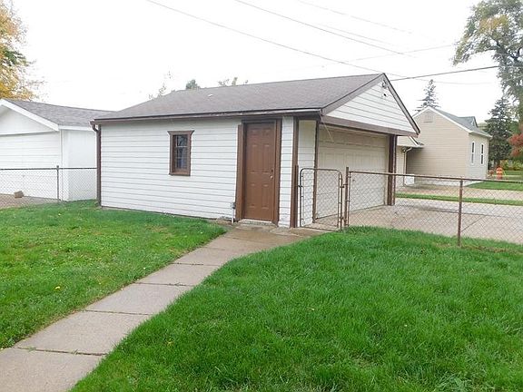 5th image of 19981 Macel St