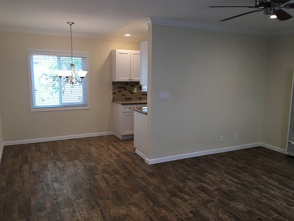 5th image of 1160 Manhattan Beach Blvd APT 3
