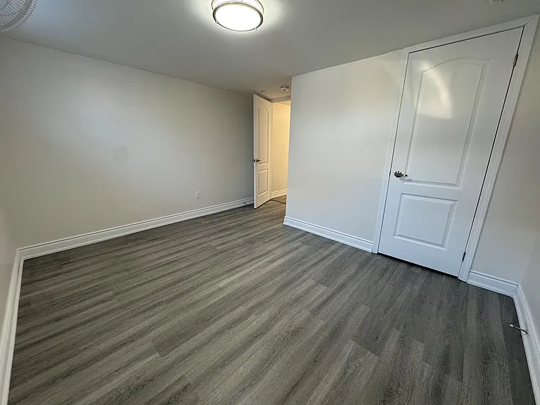 15 Pinecrest Dr #LOWER — Photo 17