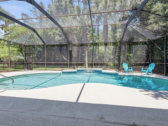 3rd image of 86193 Hampton Bays Dr
