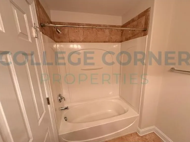 4964 Wyngate Village Dr — Photo 25