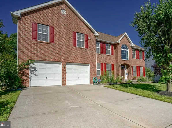 160 Quiet Rd, Sicklerville, NJ 08081