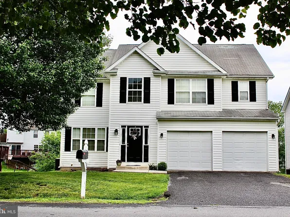 67 Gotland Cir, Martinsburg, WV 25405