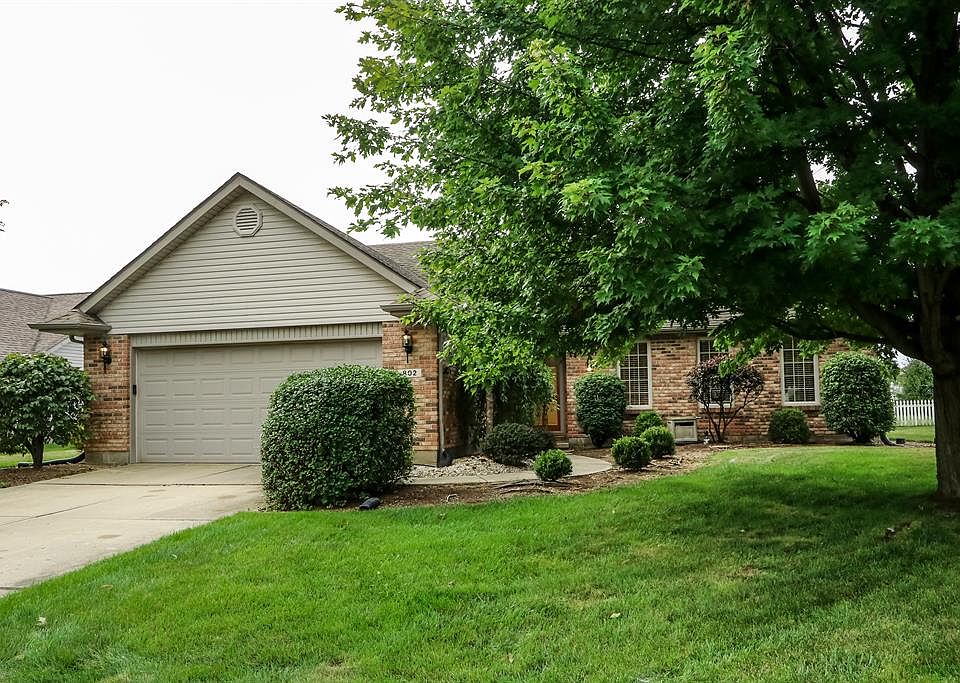 1st image of 802 Plover Ln