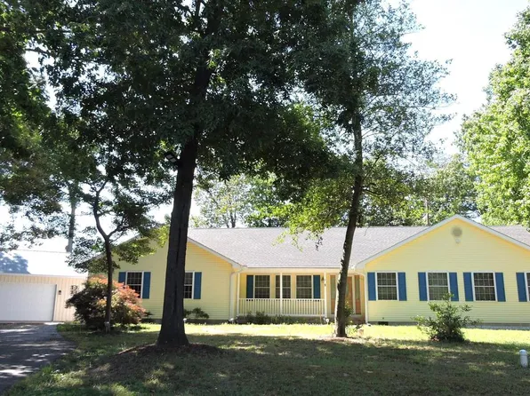 2 S Shore Dr, Lincoln, DE 19960
