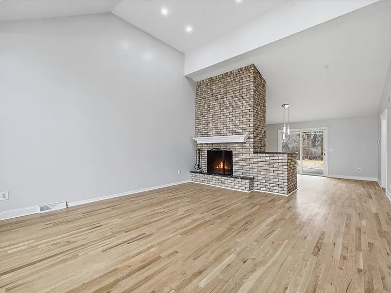 3616 Magnolia Dr — Photo 9