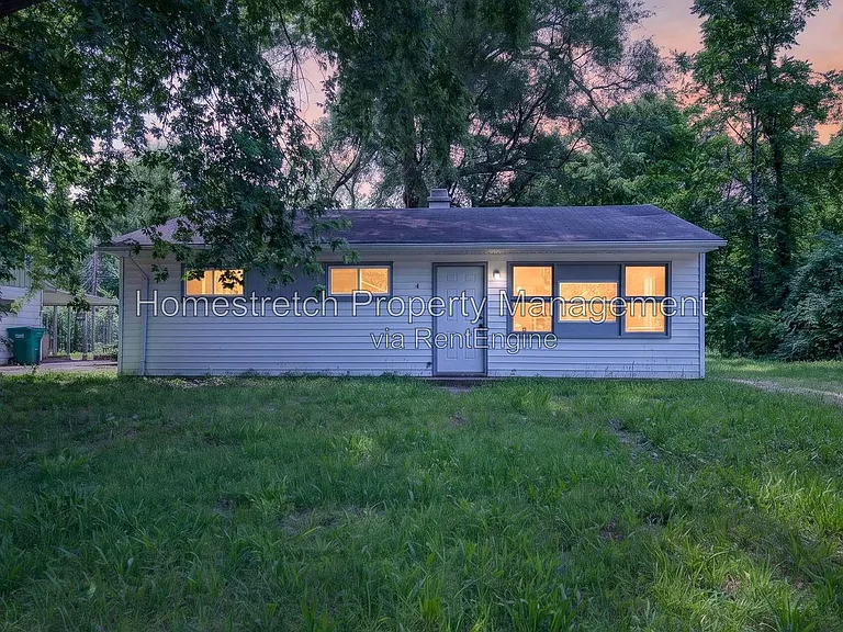 6 Amelia Dr — Photo 2