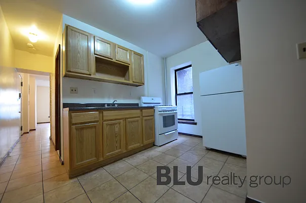 Rented by BLU Real Estate | media 17